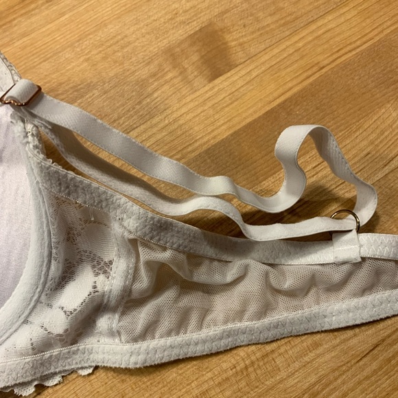 White Ardene Size 36C Bra - Picture 4 of 4
